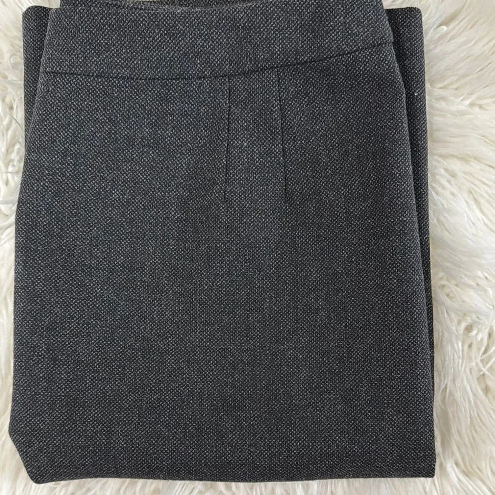 ANN TAYLOR Elegant Black Button-Down Skirt